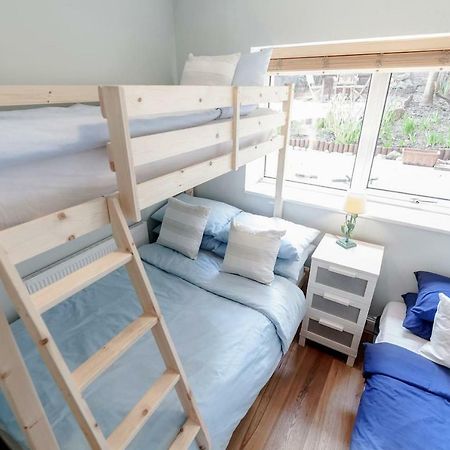3 Bedroom Garden Flat - Central Location Londra Esterno foto