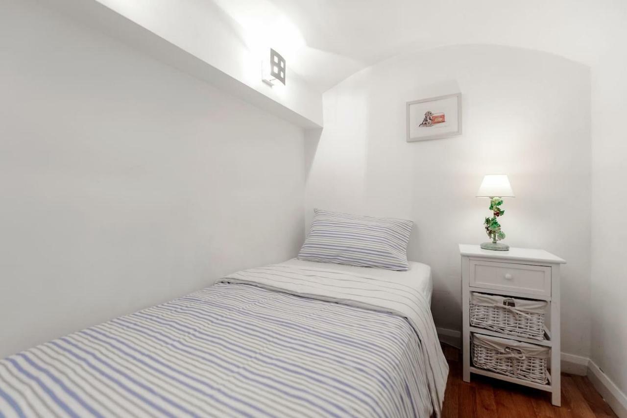 3 Bedroom Garden Flat - Central Location Londra Esterno foto