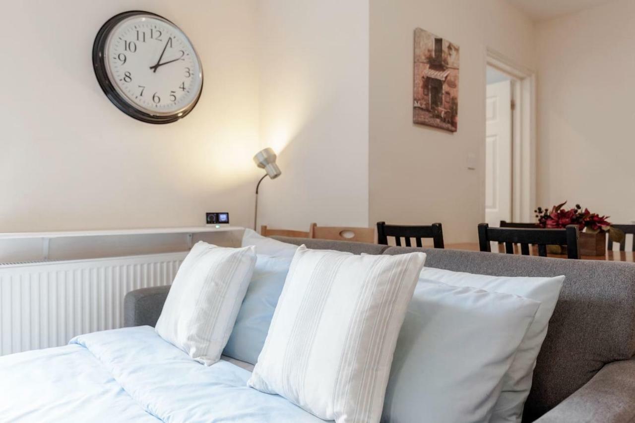 3 Bedroom Garden Flat - Central Location Londra Esterno foto